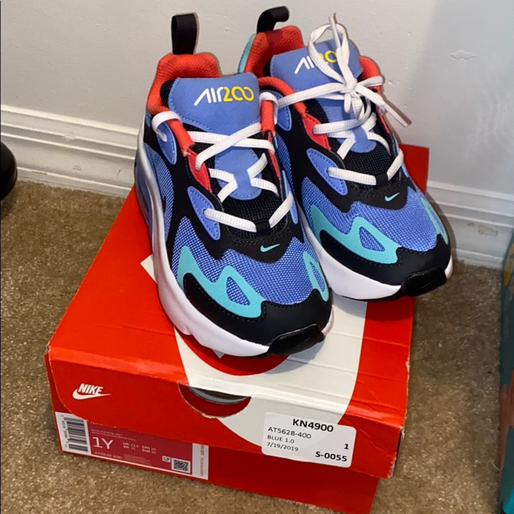 SOLD❌Nike air max 200 size 1y